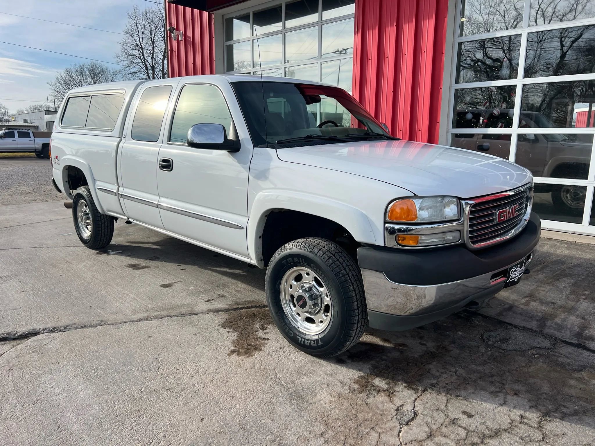 Used 2002 GMC Sierra 2500 4x4 Extended Cab HD w/ Off-Road Skid Plate Pkg image 2