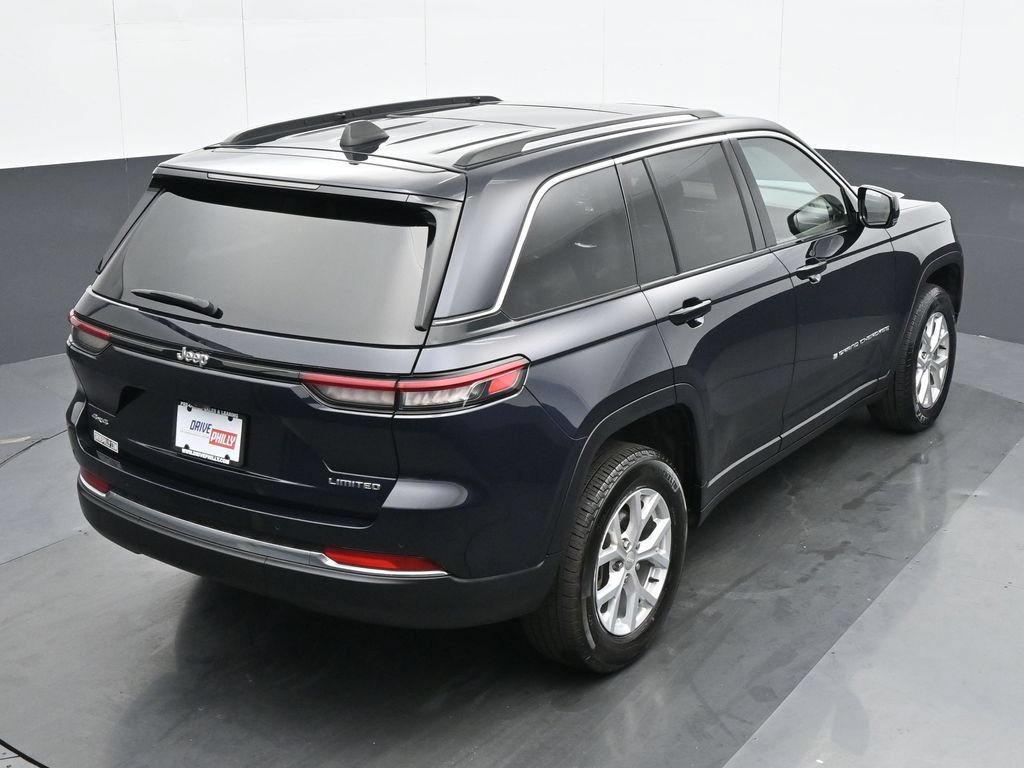 Used 2023 Jeep Grand Cherokee Limited AWD/4WD image 21