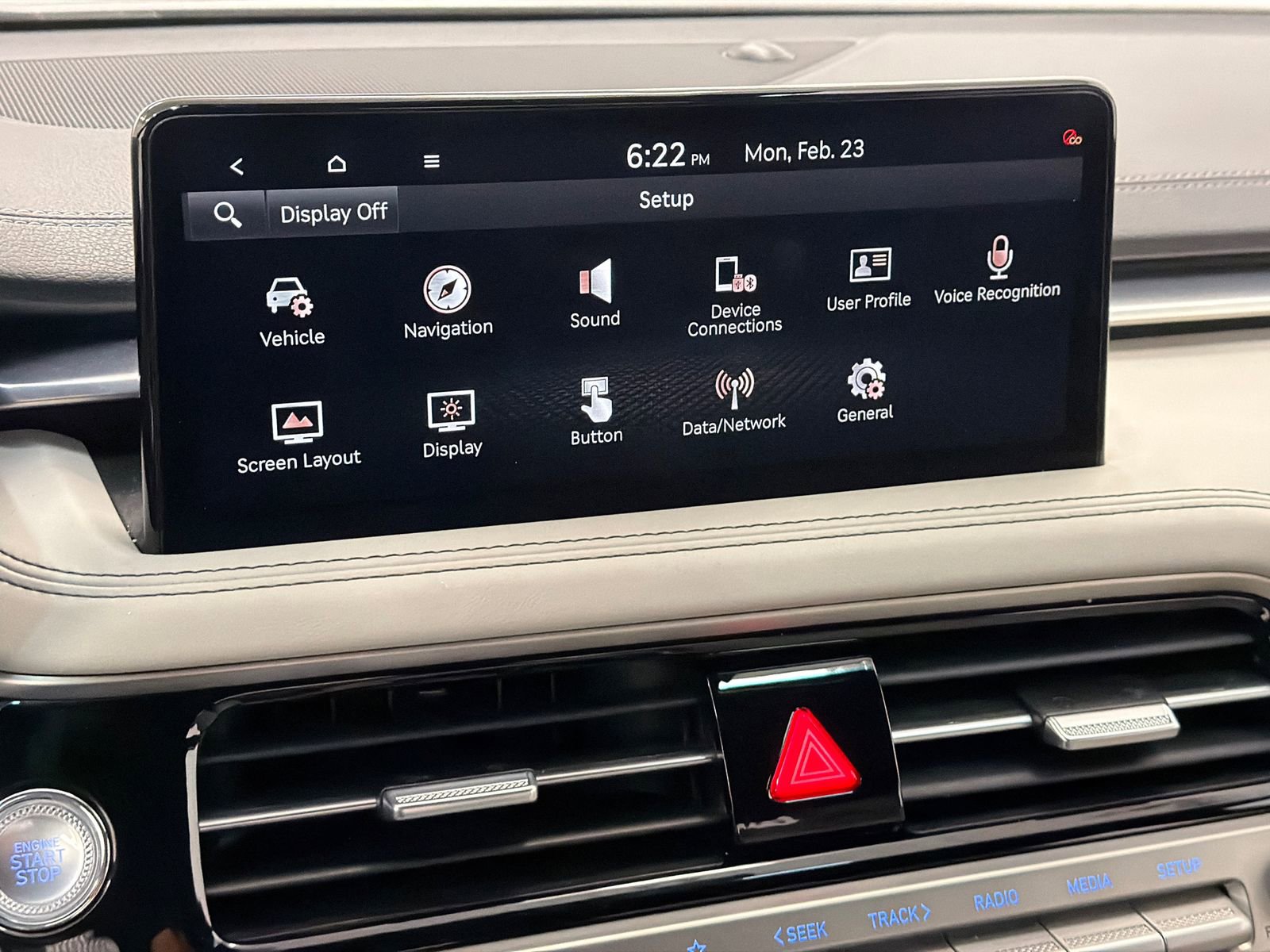 Used 2024 Genesis G70 2.5T image 23