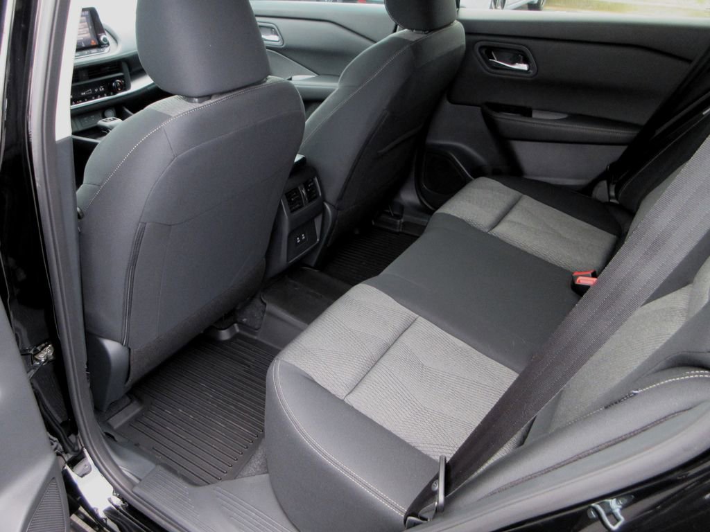 New 2026 Nissan Rogue SV w/ Cold Weather Package FWD image 10