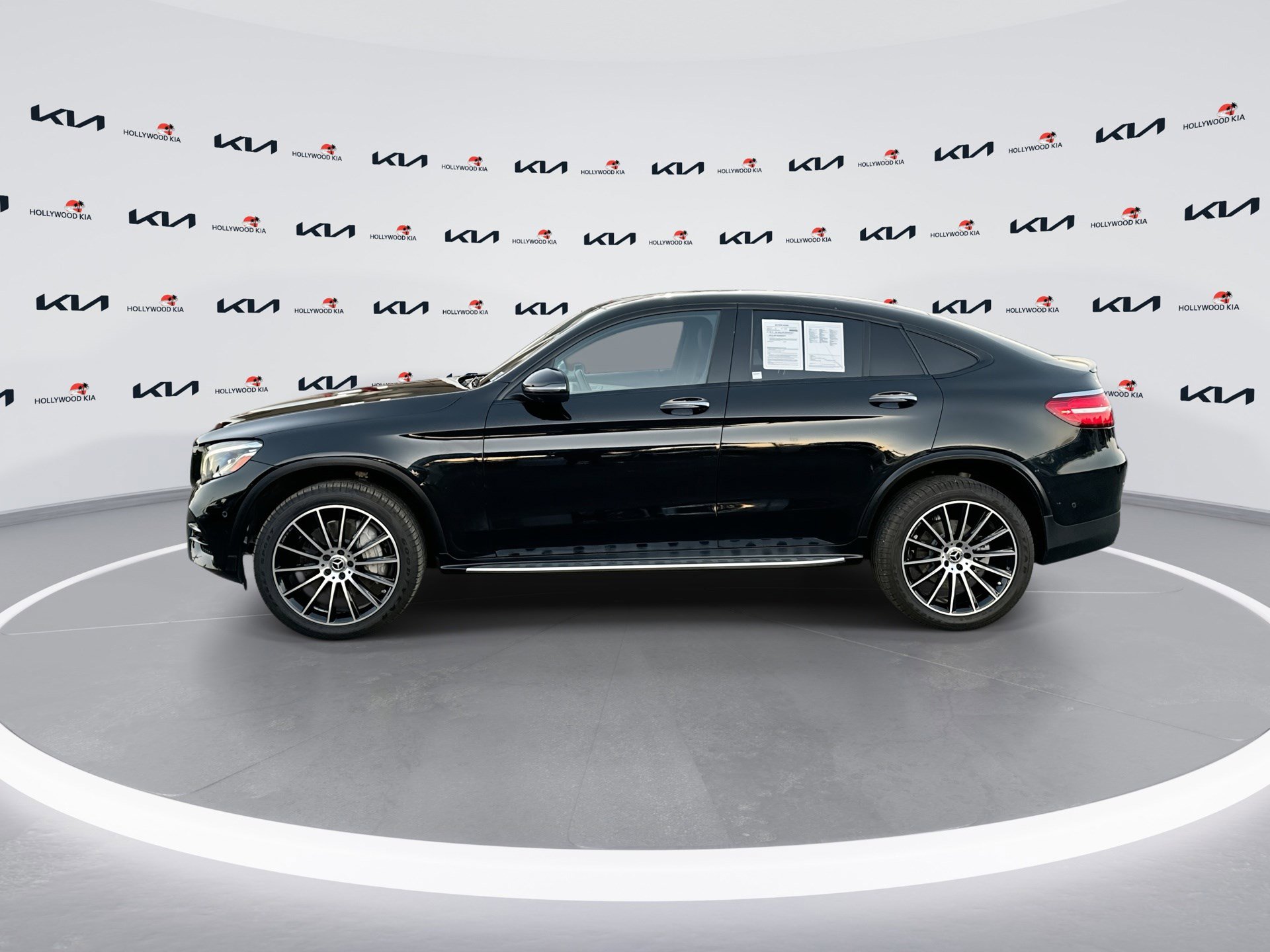 Used 2019 Mercedes-Benz GLC 300 4MATIC Coupe image 5