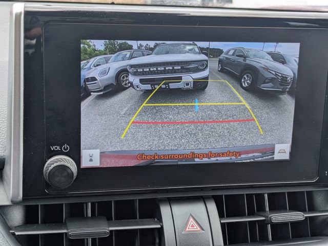 Used 2025 Toyota RAV4 XLE AWD/4WD image 21