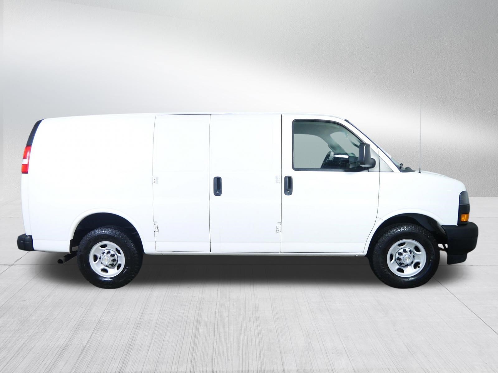 Used 2021 Chevrolet Express 2500 w/ Safety Package RWD image 8