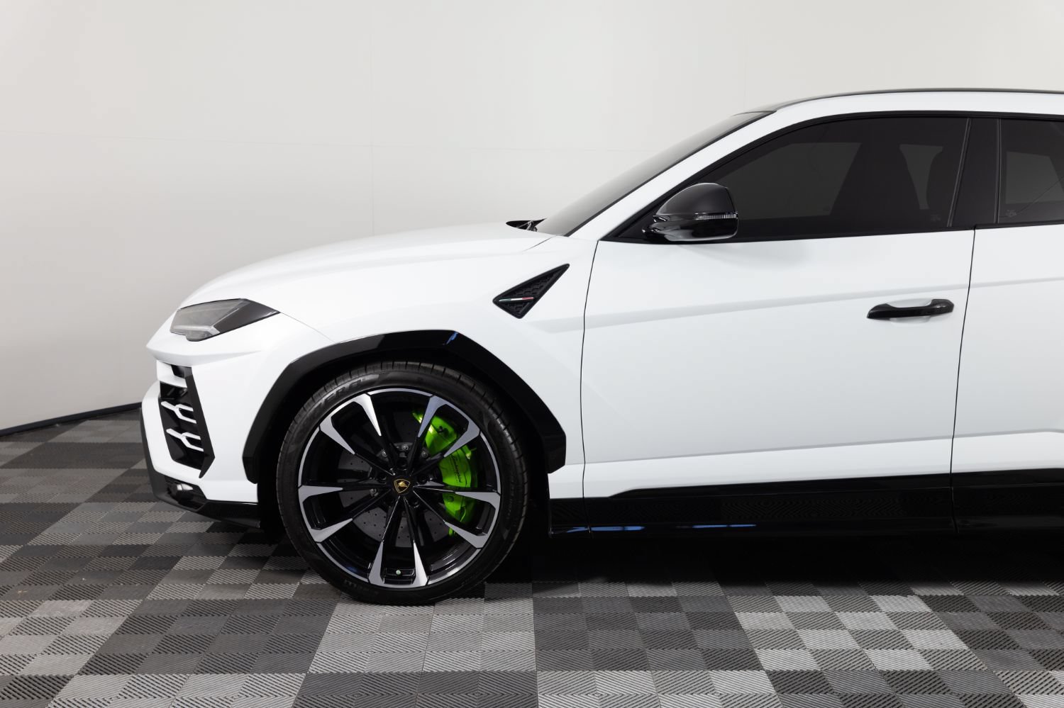 Used 2021 Lamborghini Urus AWD/4WD image 20