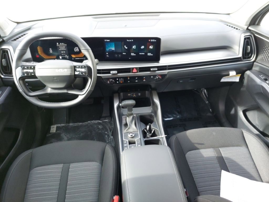 New 2026 Kia Sorento LX image 13