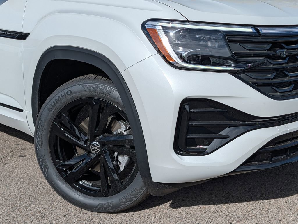 New 2026 Volkswagen Atlas Cross Sport SEL R-Line image 2