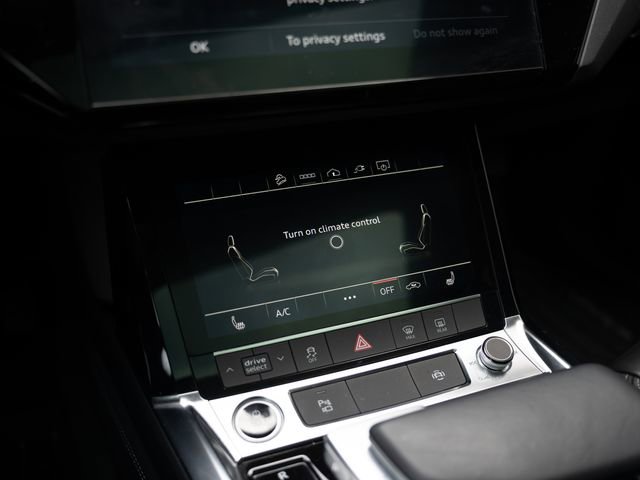 Used 2022 Audi e-tron Premium w/ Convenience Plus Package image 26