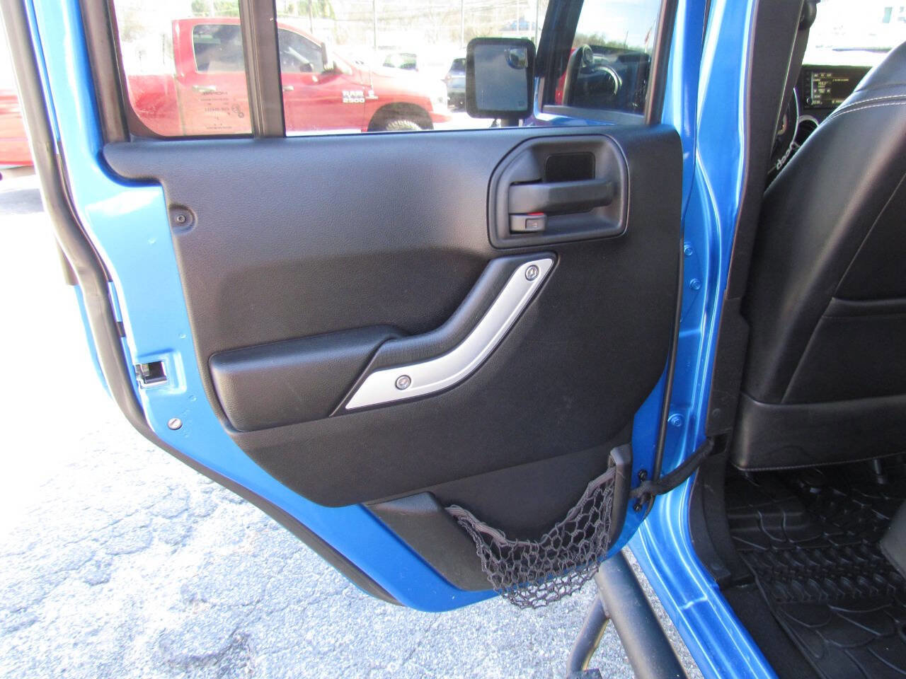 Used 2014 Jeep Wrangler Unlimited Sport image 13