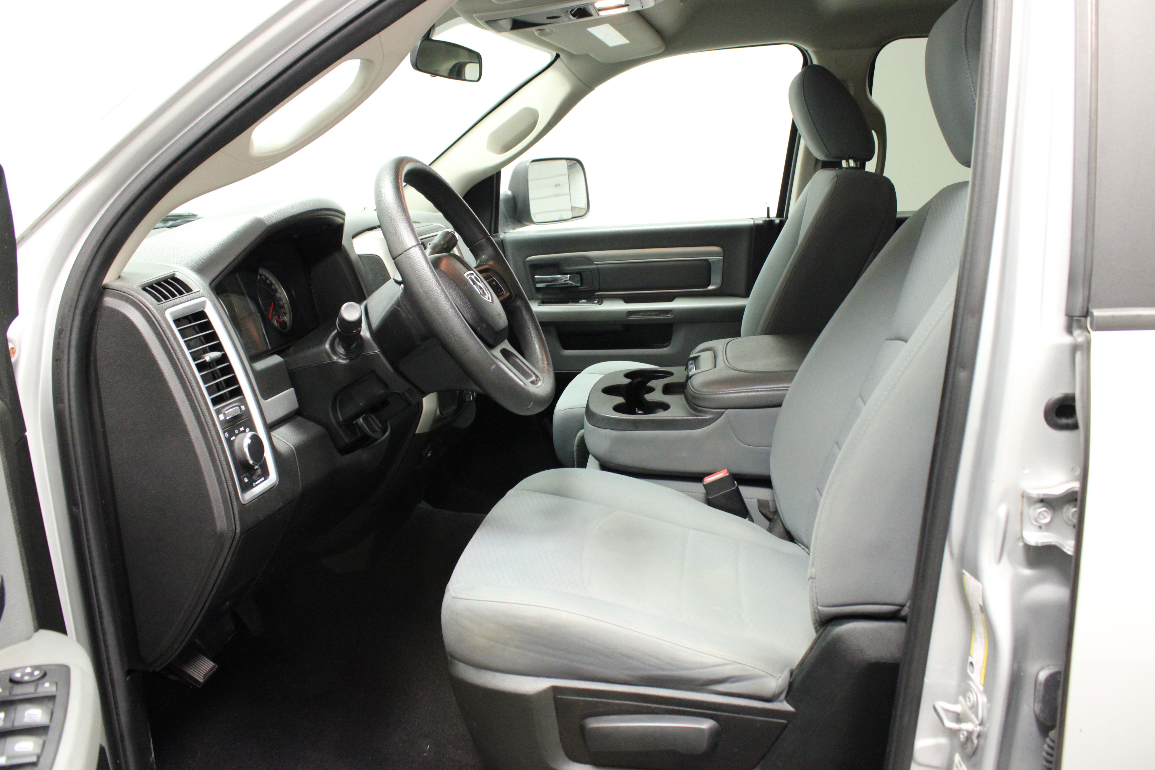 Used 2018 RAM 2500 SLT image 19