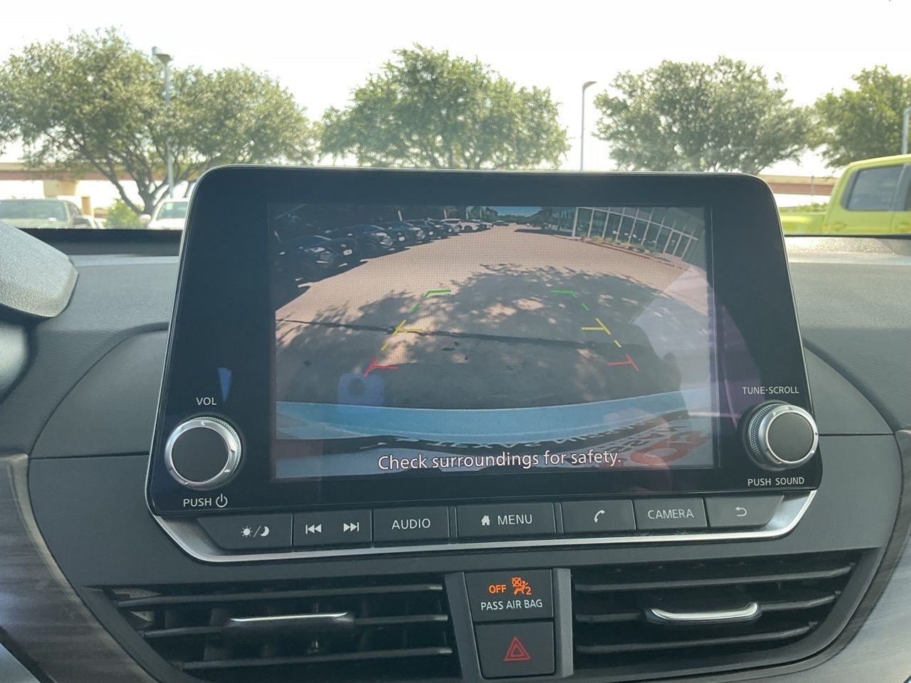 Used 2025 Nissan Altima 2.5 SV FWD image 25