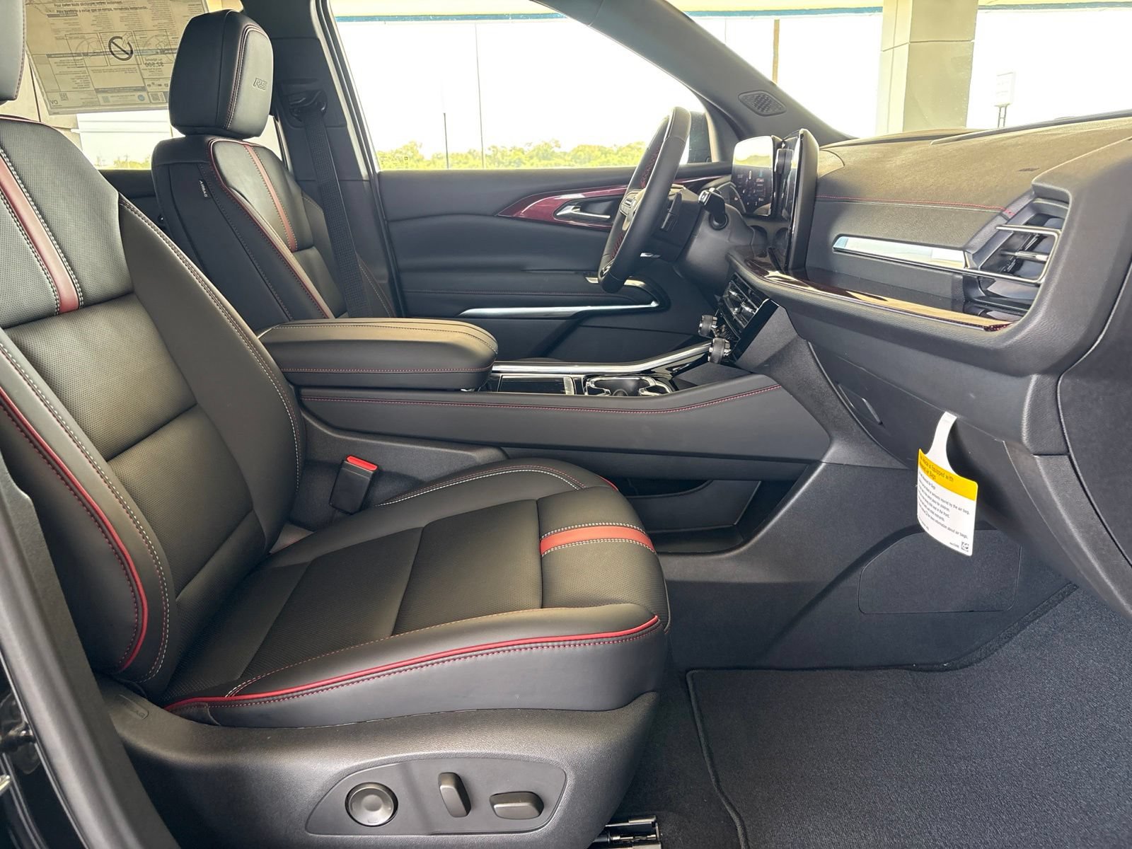 New 2027 Chevrolet Traverse RS FWD image 26