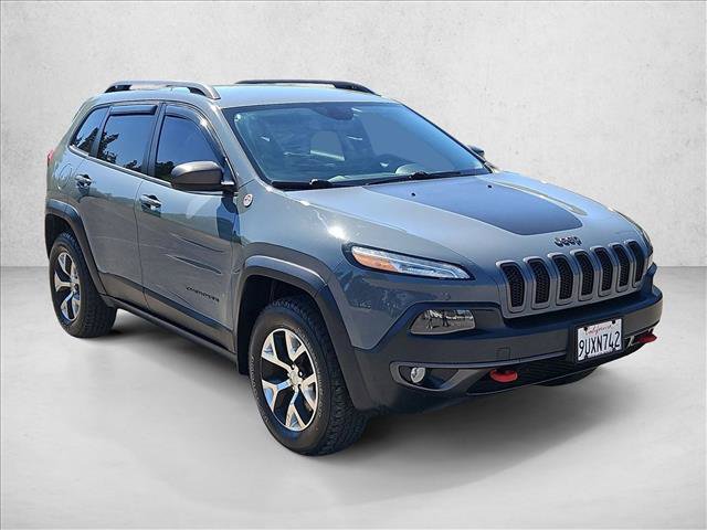 Used 2014 Jeep Cherokee Trailhawk w/ Leather Interior Group AWD/4WD image 3