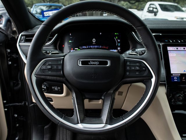 Used 2024 Jeep Grand Cherokee Limited 4xe image 9