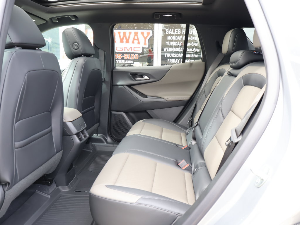 New 2027 Chevrolet Equinox LT w/ Convenience Package II AWD/4WD image 26