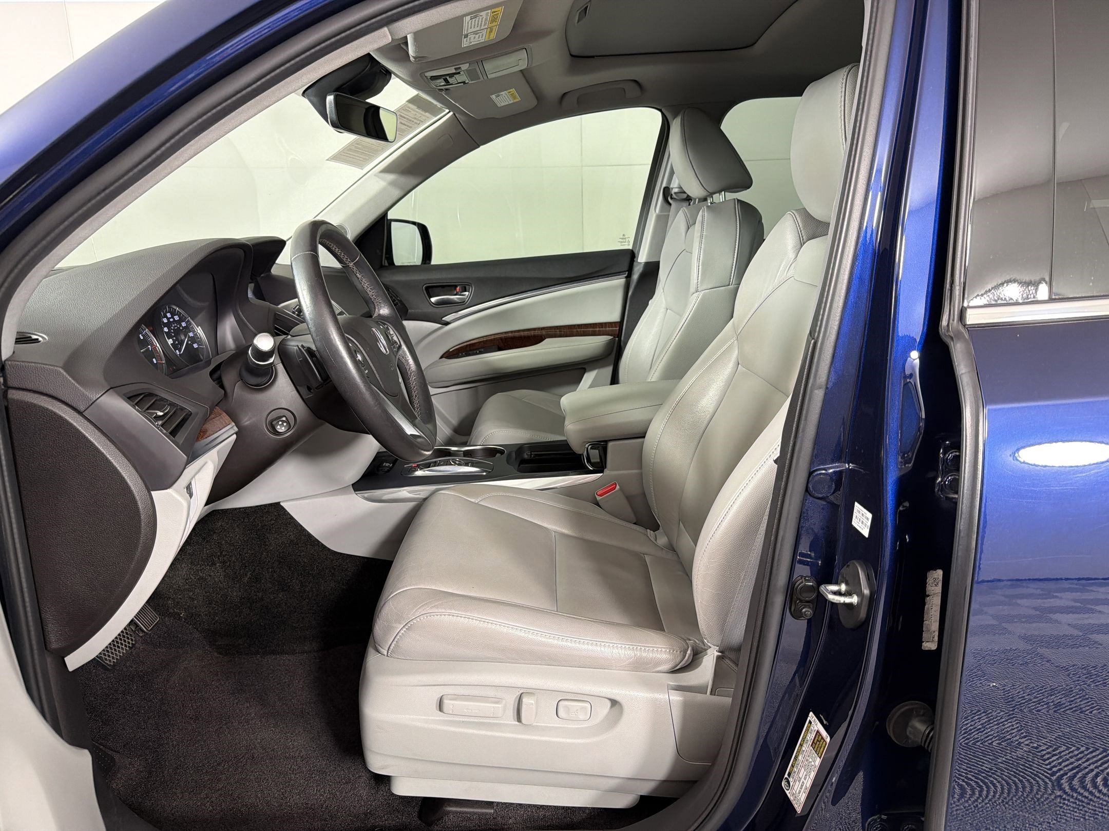 Used 2018 Acura MDX FWD w/ Technology Package image 5