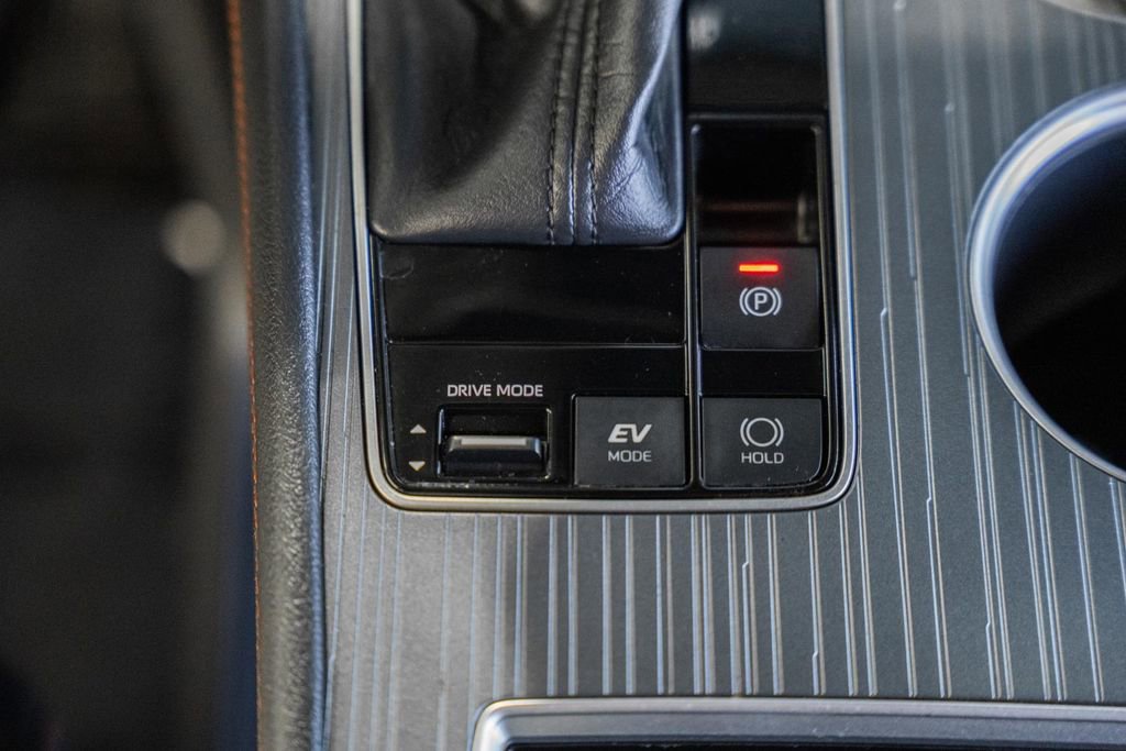 Used 2021 Toyota Sienna XSE image 24