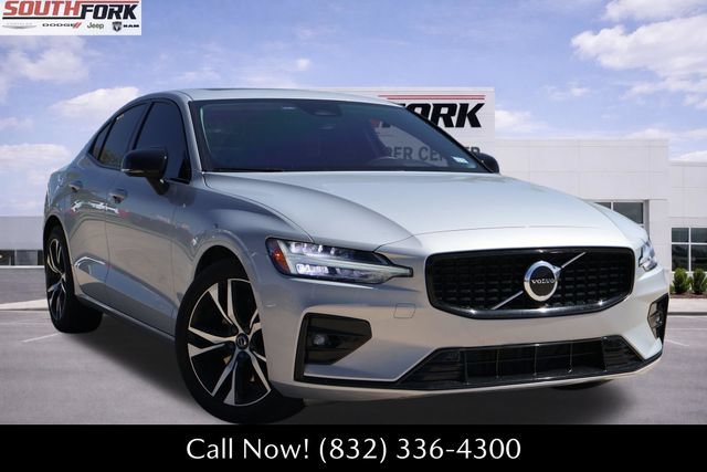 Used 2024 Volvo S60 B5 Core FWD image 1