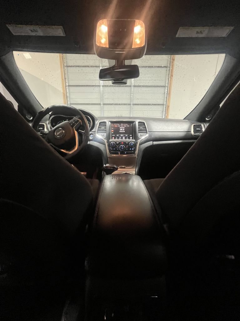 Used 2014 Jeep Grand Cherokee Laredo w/ Security & Convenience Group image 6