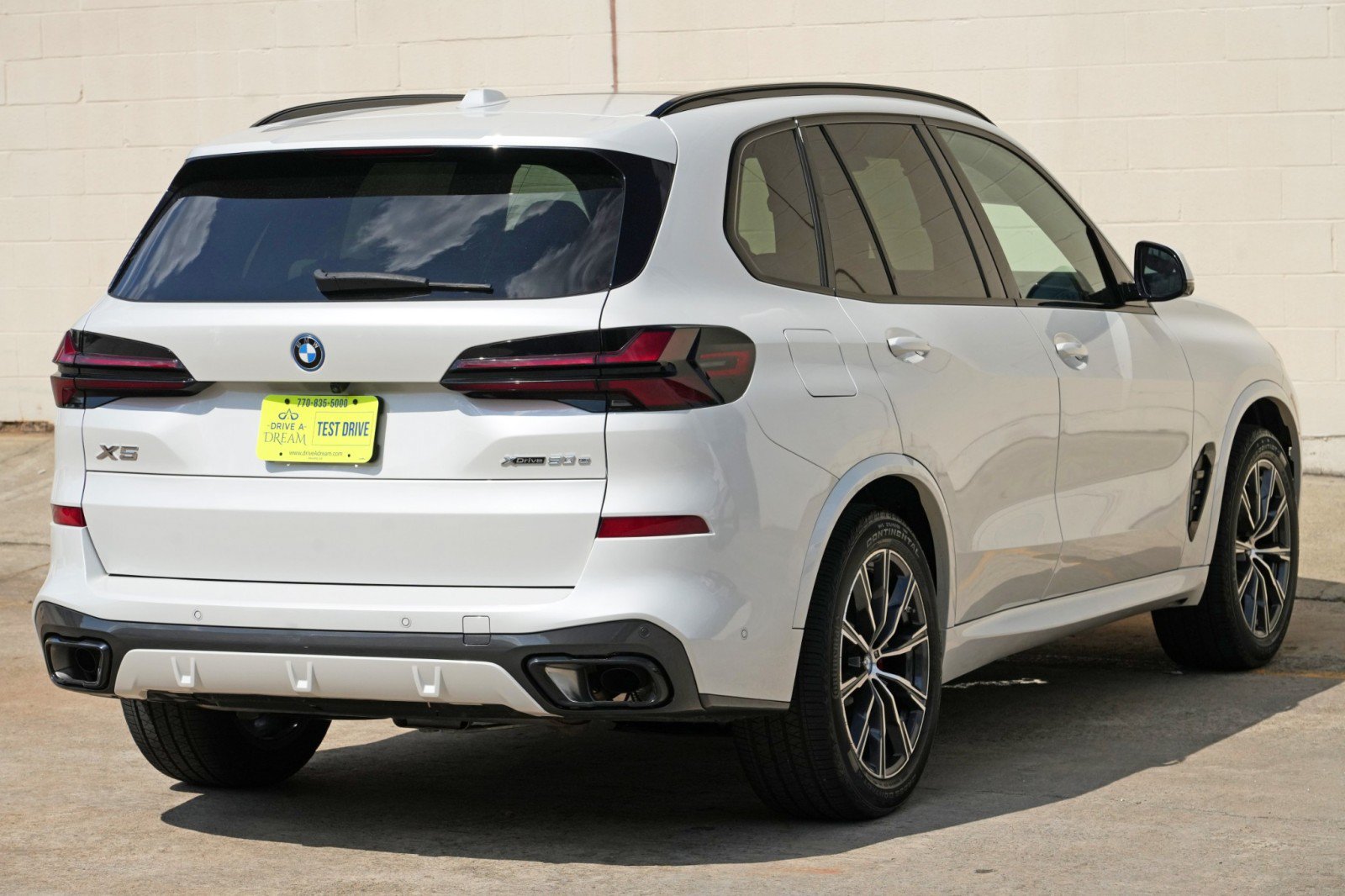 Used 2024 BMW X5 xDrive50e w/ M Sport Package AWD/4WD image 53