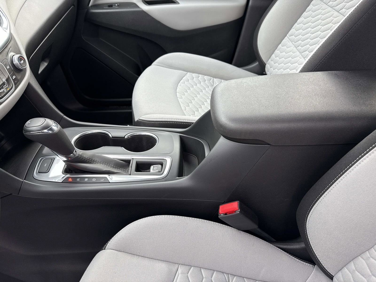 Used 2020 Chevrolet Equinox LS image 14