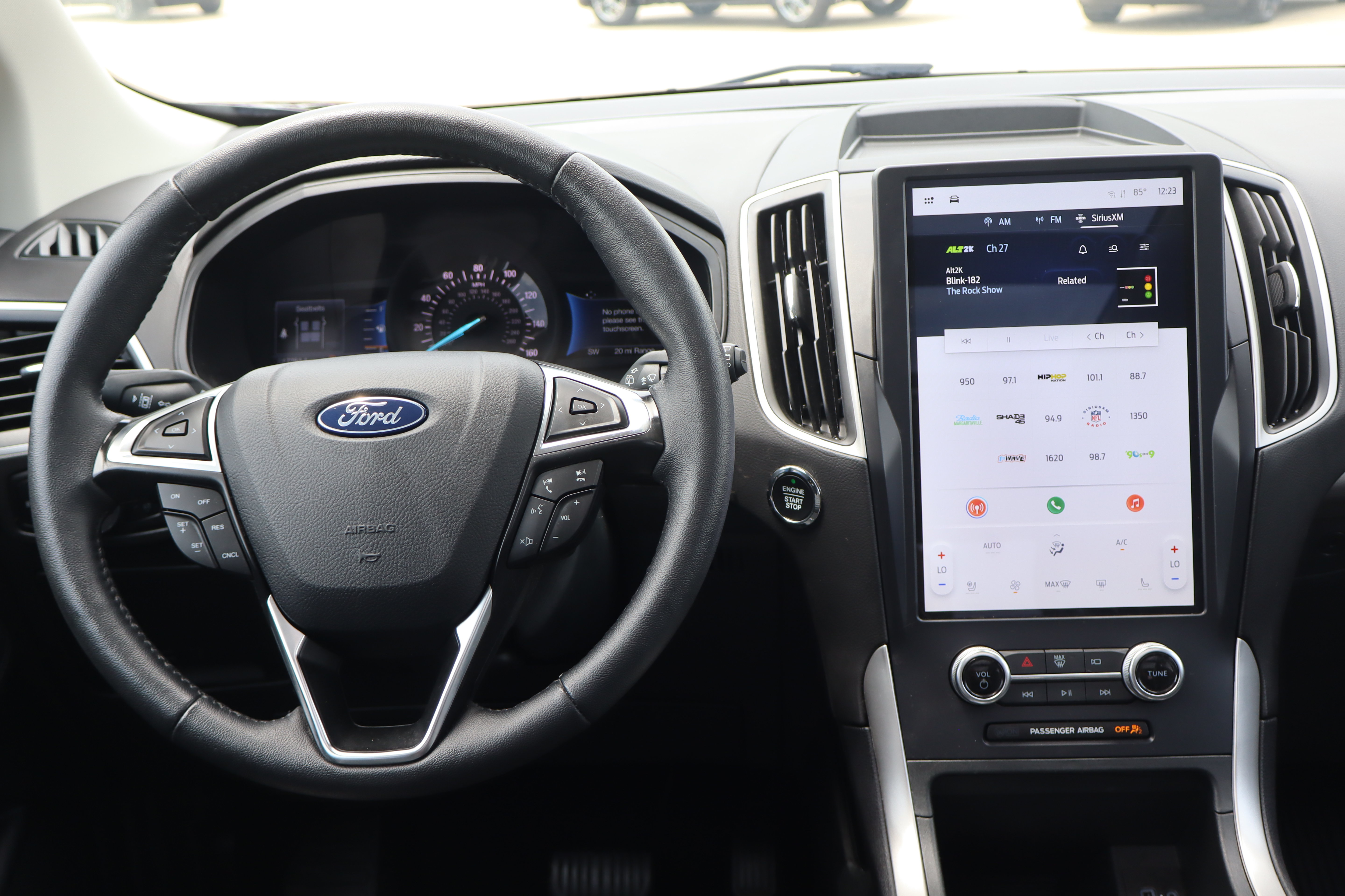 Used 2024 Ford Edge SEL w/ Convenience Package AWD/4WD image 13