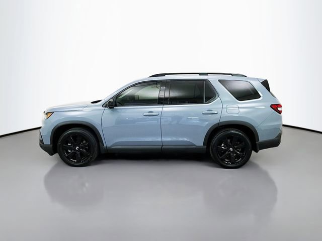 Used 2025 Honda Pilot Black Edition image 4