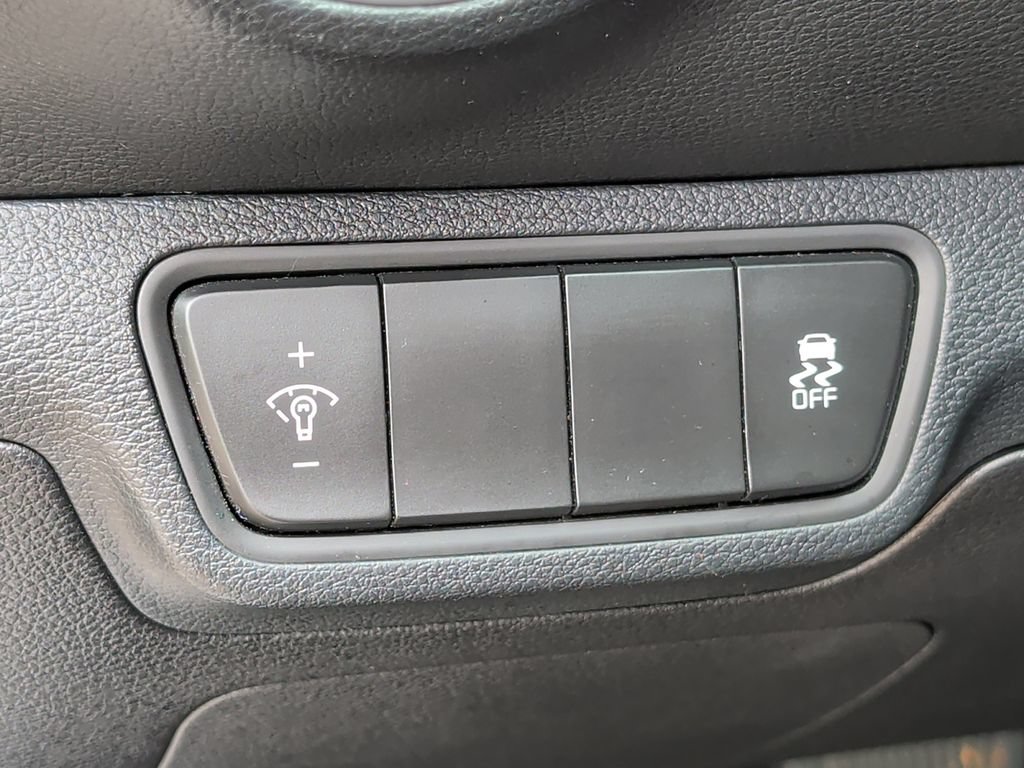 Used 2024 Kia Forte LXS FWD image 14