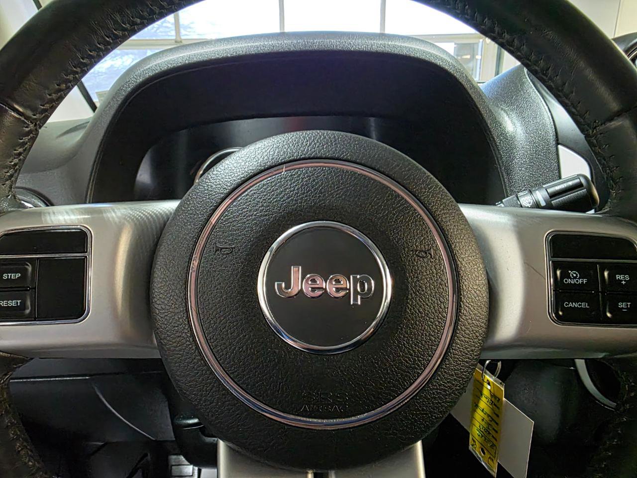 Used 2017 Jeep Compass Latitude image 27