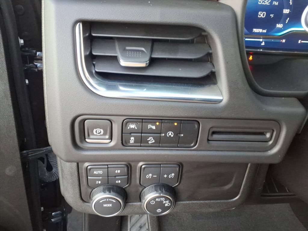 Certified 2023 Chevrolet Suburban Premier image 34