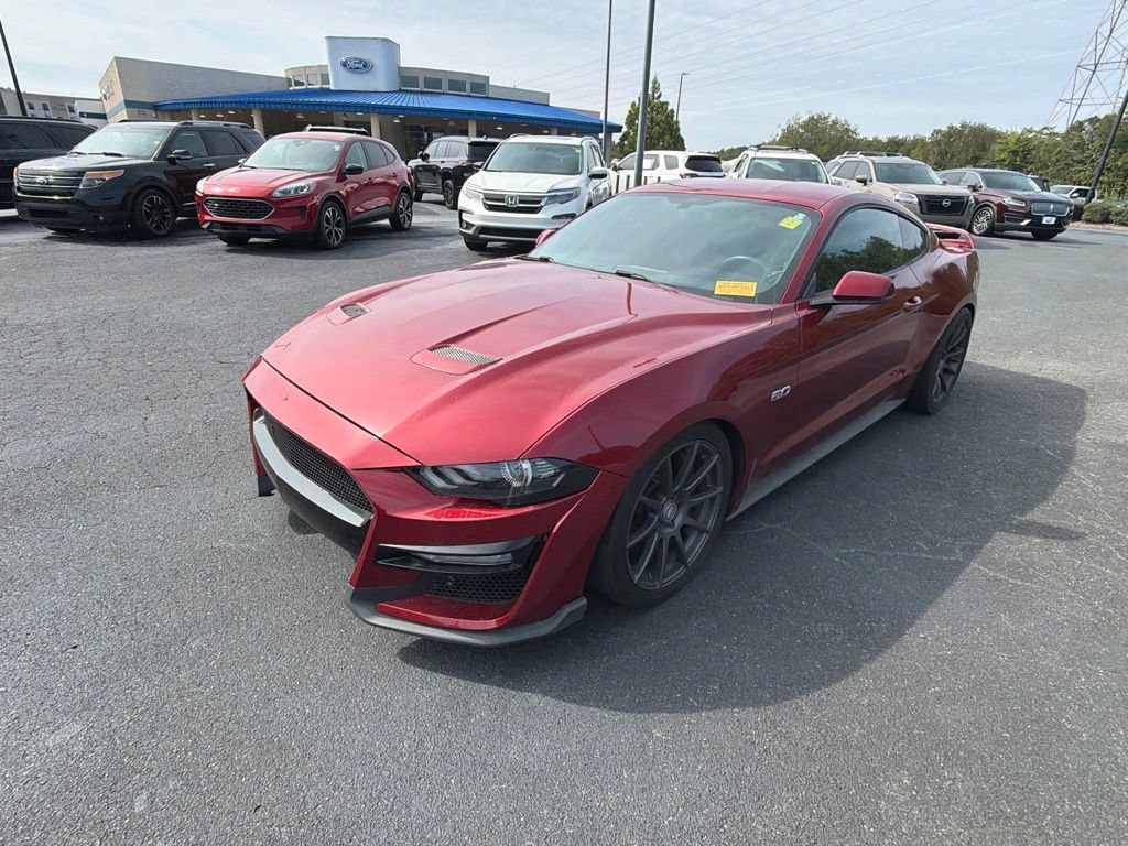 Used 2018 Ford Mustang GT Premium w/ GT Performance Package RWD image 15