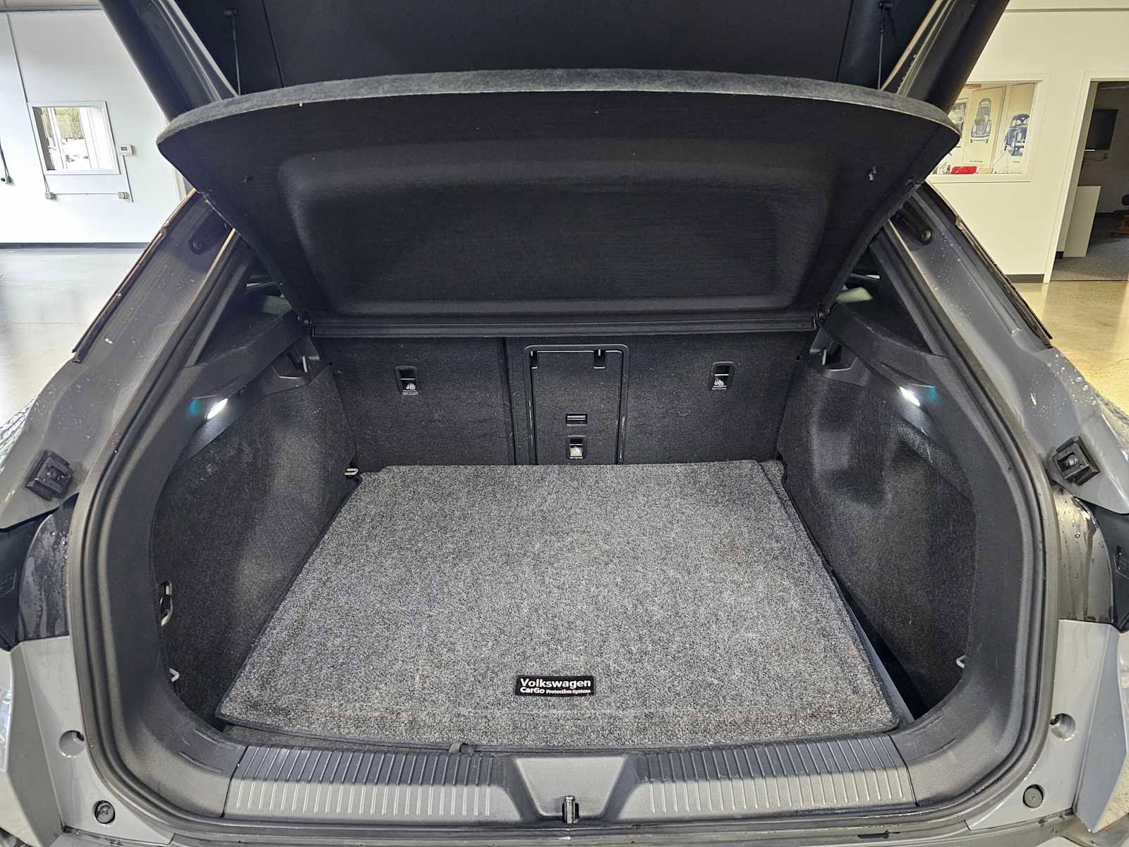 Used 2023 Volkswagen ID.4 Pro S image 15