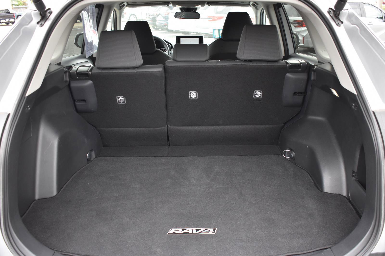 Used 2025 Toyota RAV4 XLE w/ Convenience Package AWD/4WD image 16