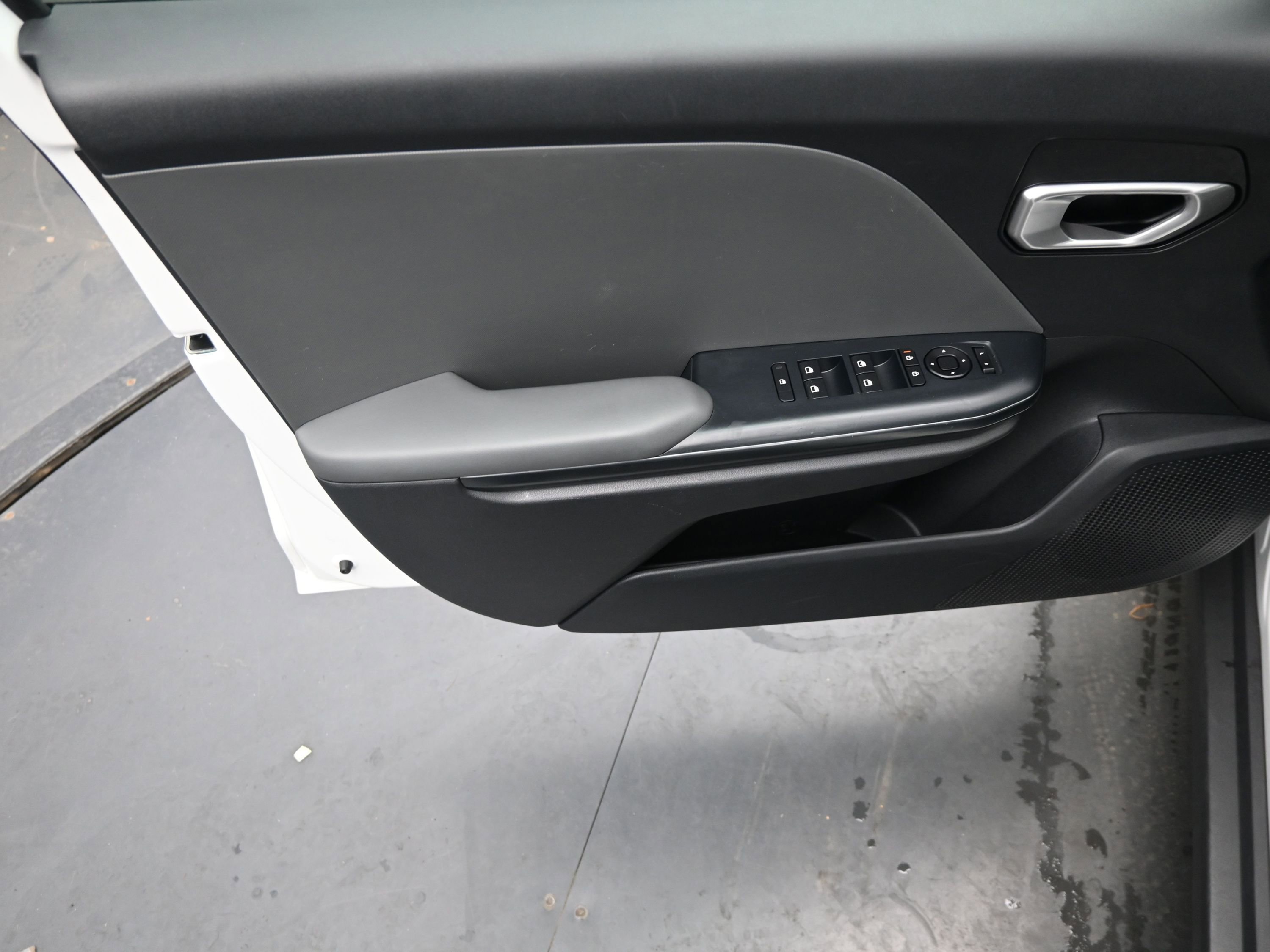 Used 2025 Kia K4 FWD image 12
