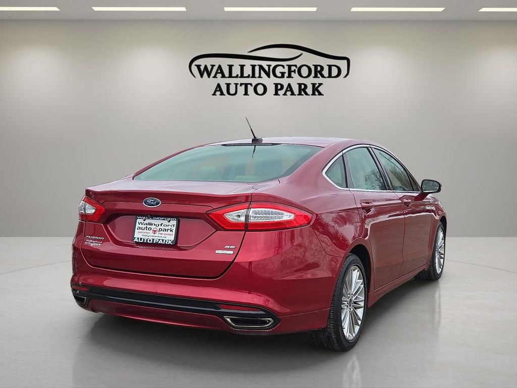 Used 2014 Ford Fusion SE w/ Equipment Group 202A image 4