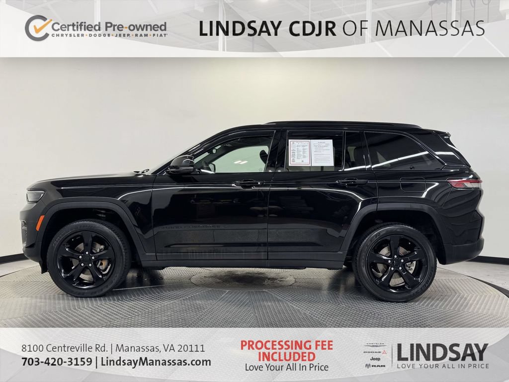 Used 2024 Jeep Grand Cherokee Altitude AWD/4WD image 6