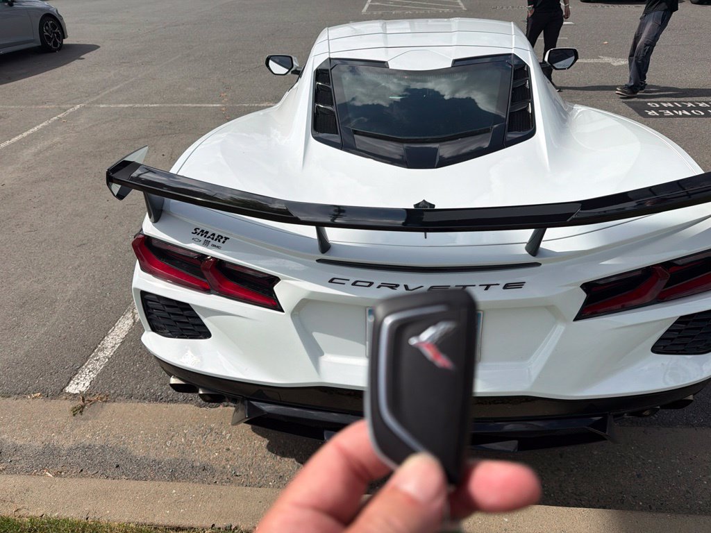 Used 2022 Chevrolet Corvette Stingray Coupe w/ 1LT RWD image 5