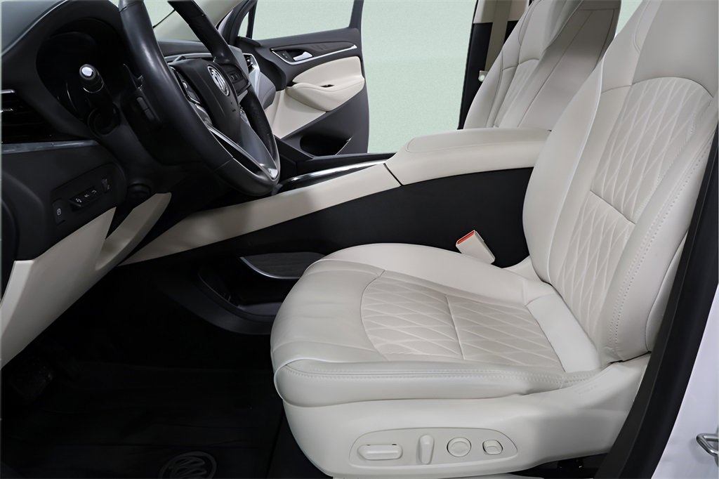 Used 2023 Buick Enclave Avenir w/ Avenir Technology Package image 22