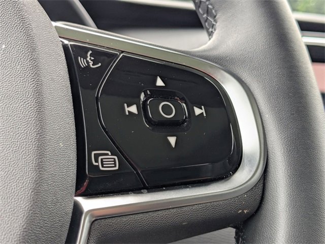 New 2024 Volvo XC90 B5 Plus w/ Protection Package Premier image 19