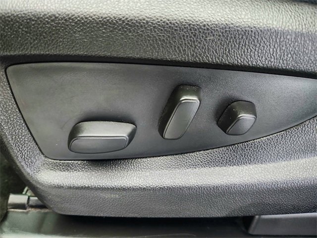 Used 2017 GMC Sierra 1500 SLT w/ SLT Premium Package image 32