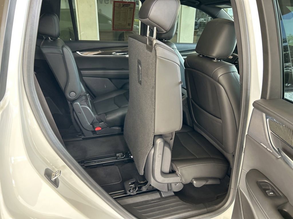 Used 2021 Cadillac XT6 Sport image 33