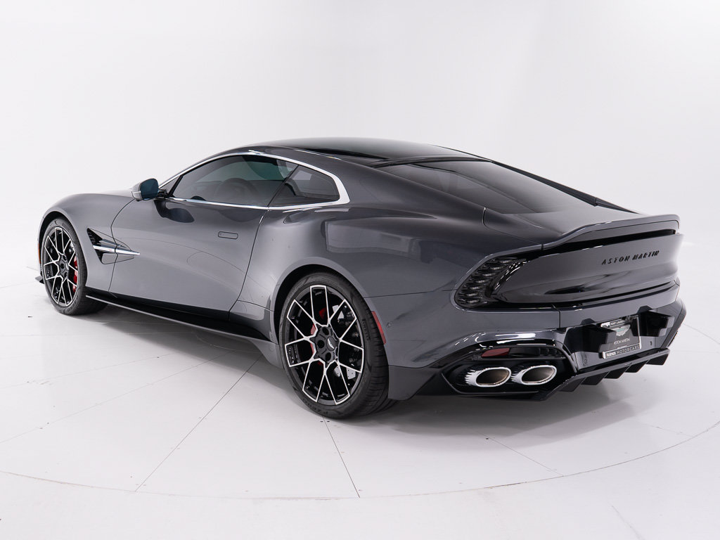 Used 2025 Aston Martin Vanquish RWD image 3