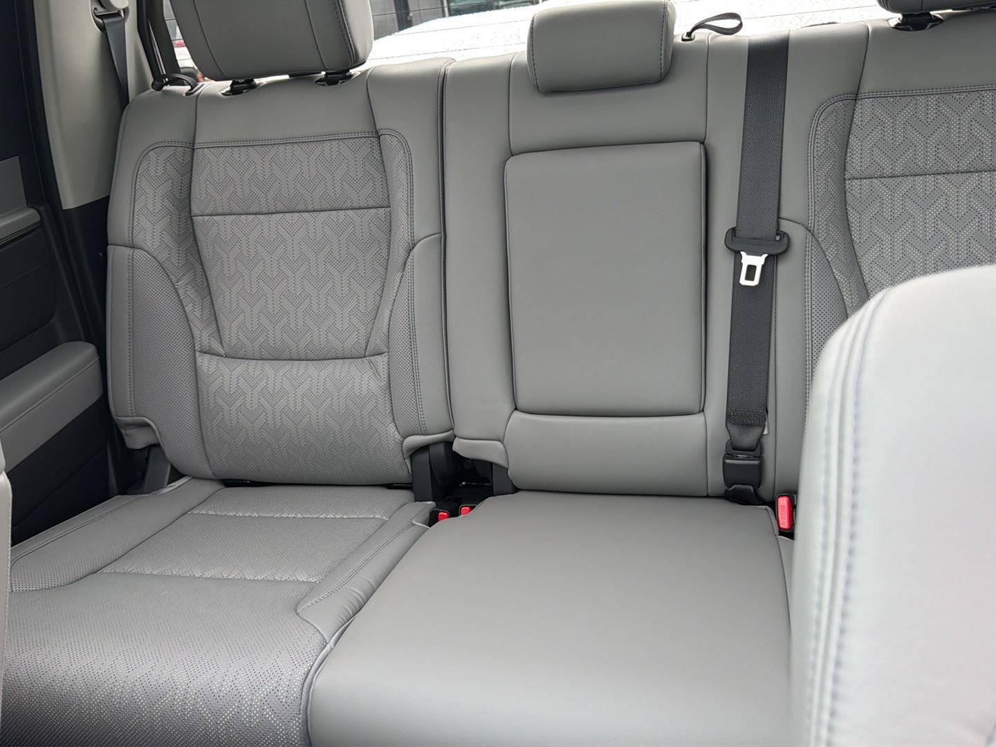 Used 2023 Toyota Tundra Limited AWD/4WD image 19