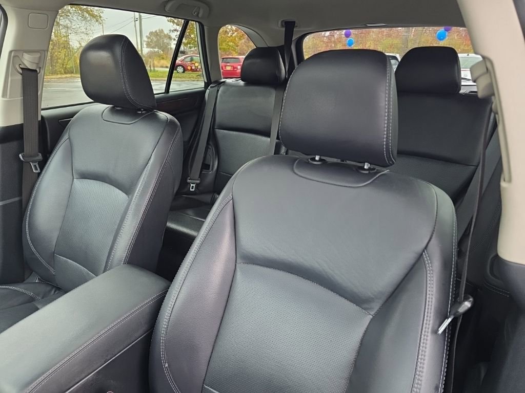 Used 2018 Subaru Outback 2.5i Limited image 16