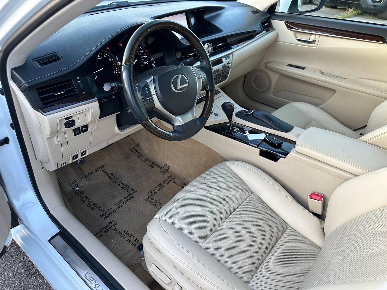 Used 2013 Lexus ES 350 w/ Luxury Pkg FWD image 15
