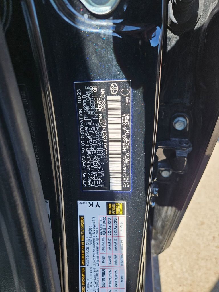 Used 2024 Toyota Prius LE image 29