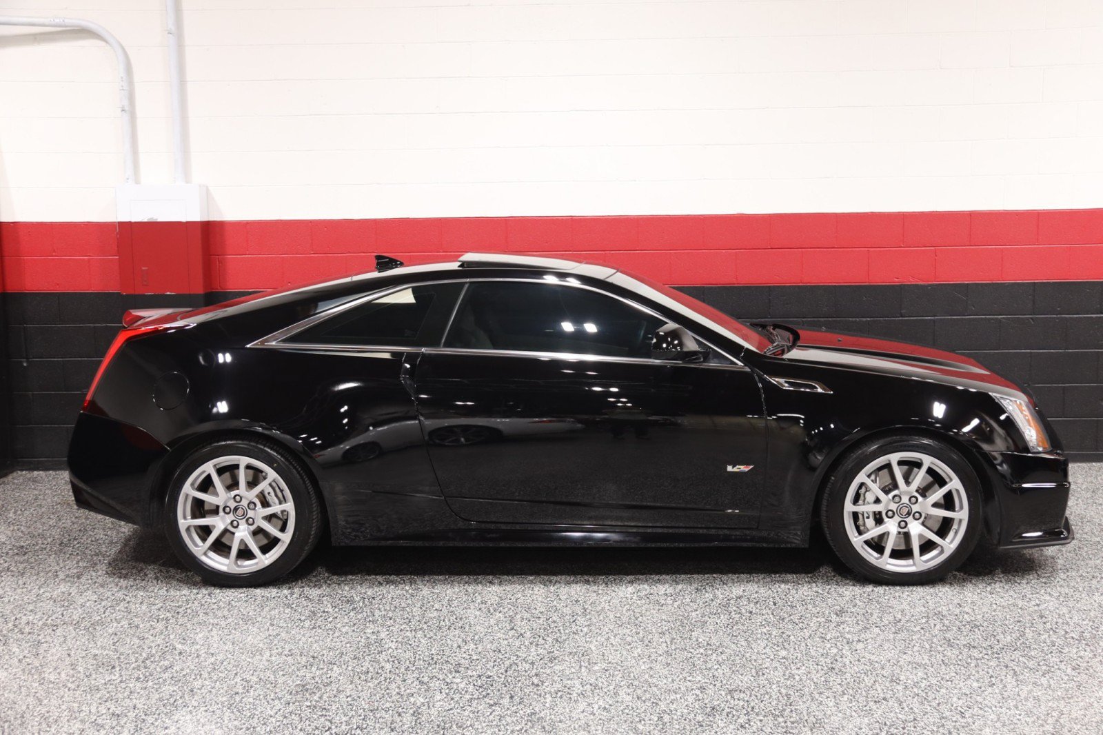 Used 2014 Cadillac CTS V w/ Wood Trim Package RWD image 7