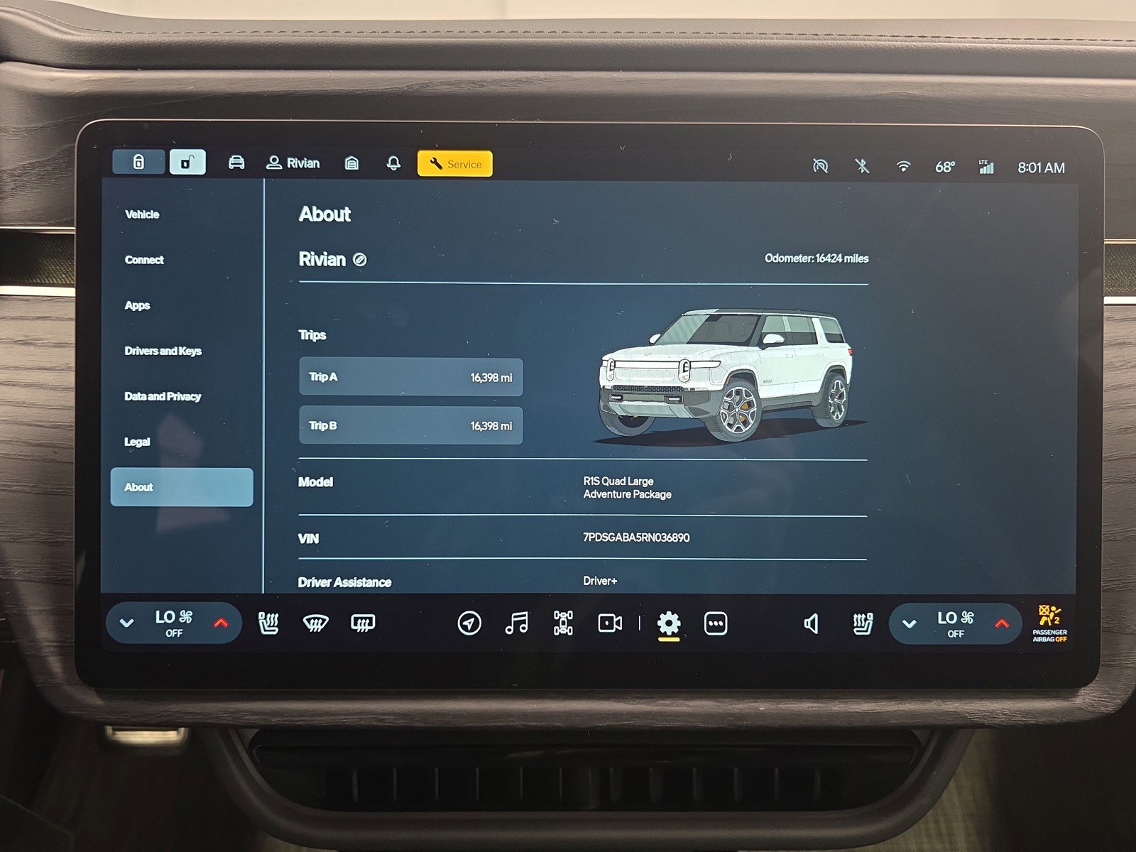 Used 2024 Rivian R1S Adventure AWD/4WD image 29
