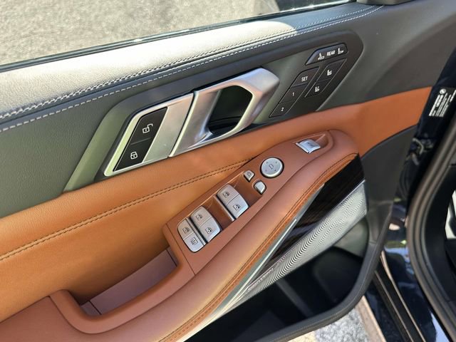 Certified 2025 BMW X7 M60i AWD/4WD image 27
