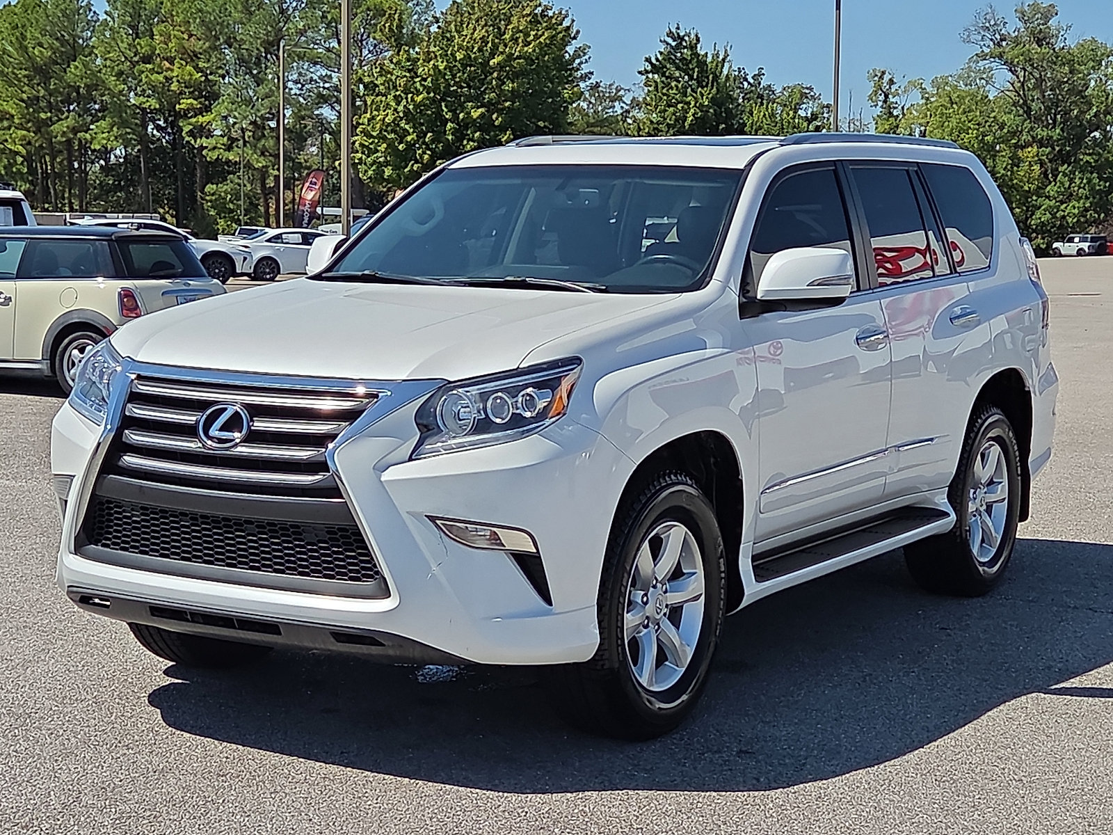 Used 2018 Lexus GX 460 w/ Navigation Package AWD/4WD image 2
