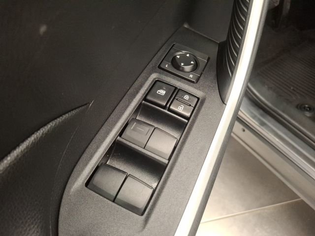 Used 2021 Toyota RAV4 XLE w/ Convenience Package image 13